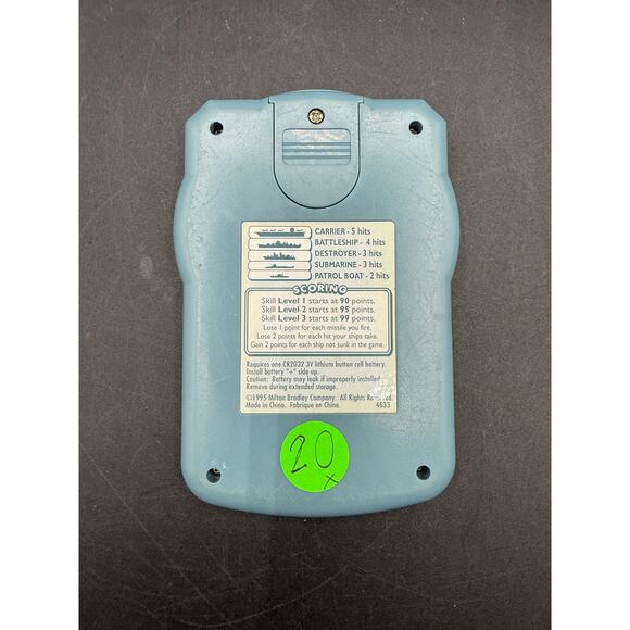 Vintage 1995 Milton Bradley Battleship Electronic Hand Held Game - Picture 2 of 6